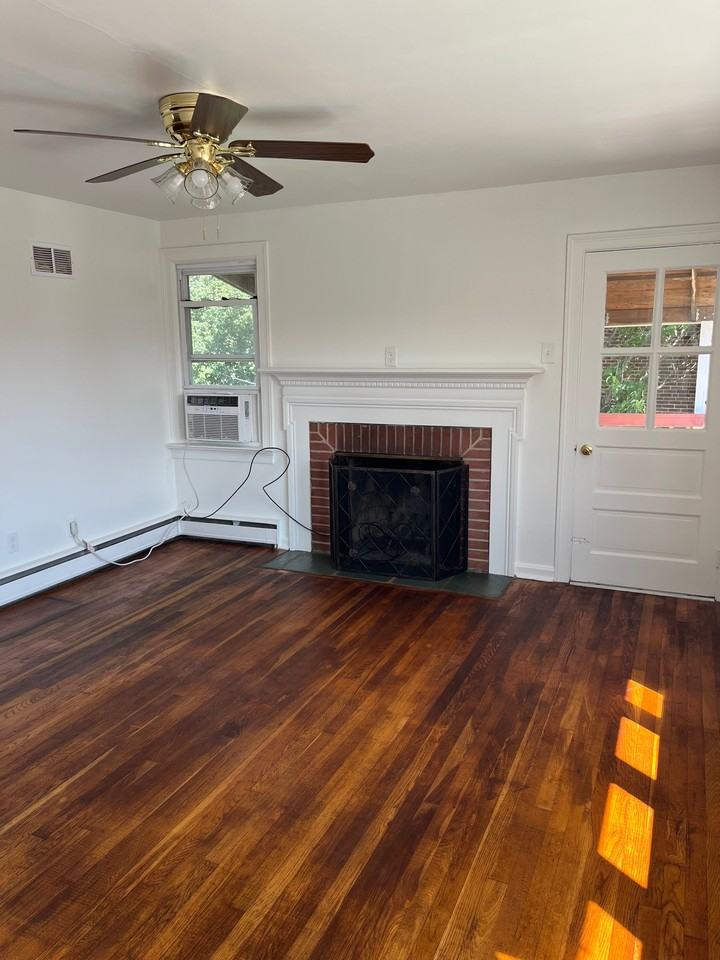 1803 Elm St #2 - Photo 5 of 18