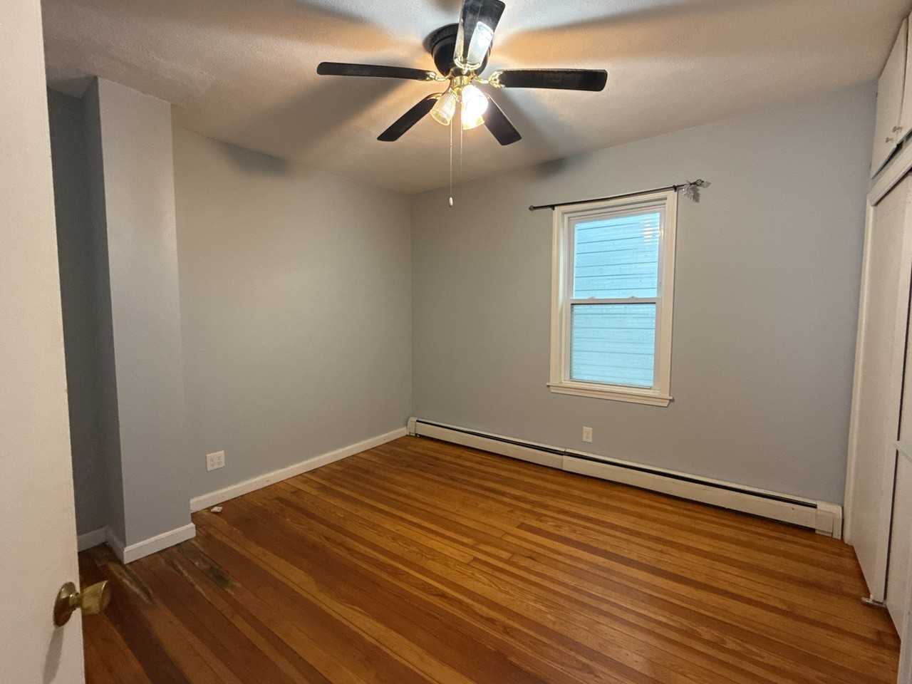 85 Harvey St - Photo 4 of 13