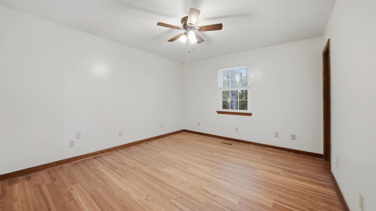 476 Williams Dr - Photo 6 of 11