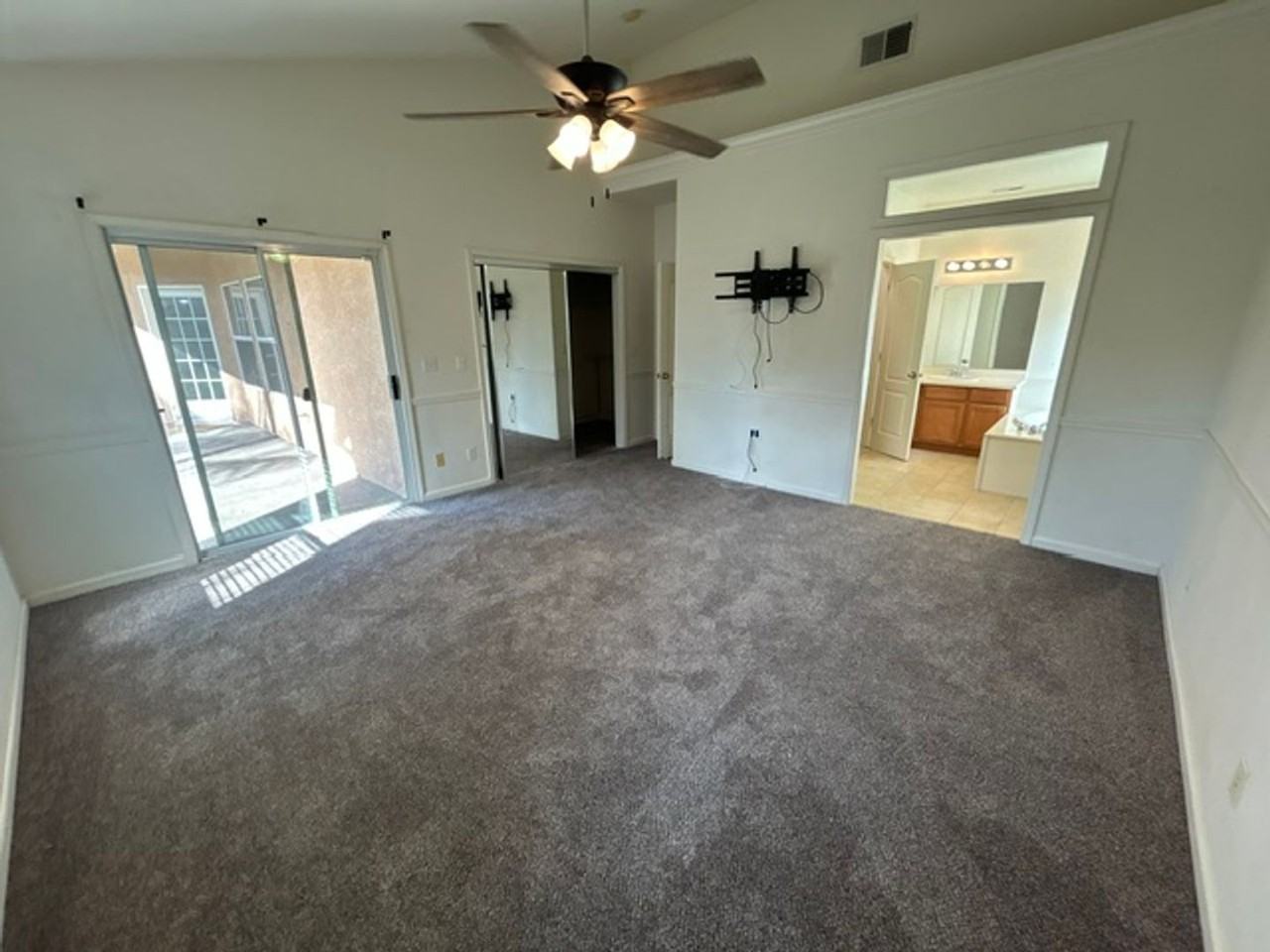 1549 Muscat Pl - Photo 6 of 8