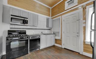 featured image of 121 Howard St Apt 5c #5C