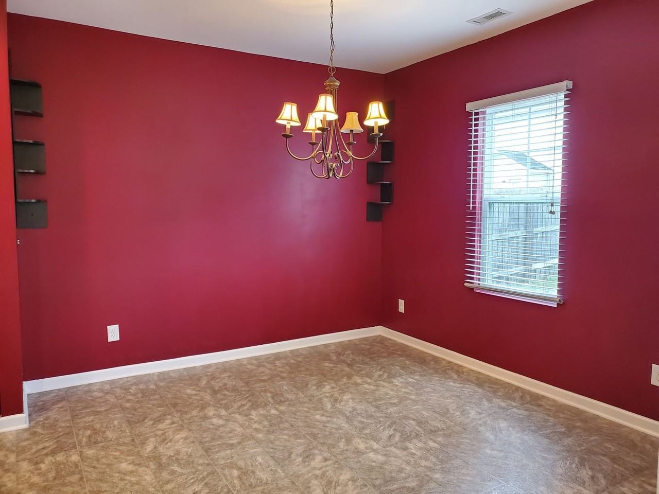 66 Red Coat Dr - Photo 6 of 16