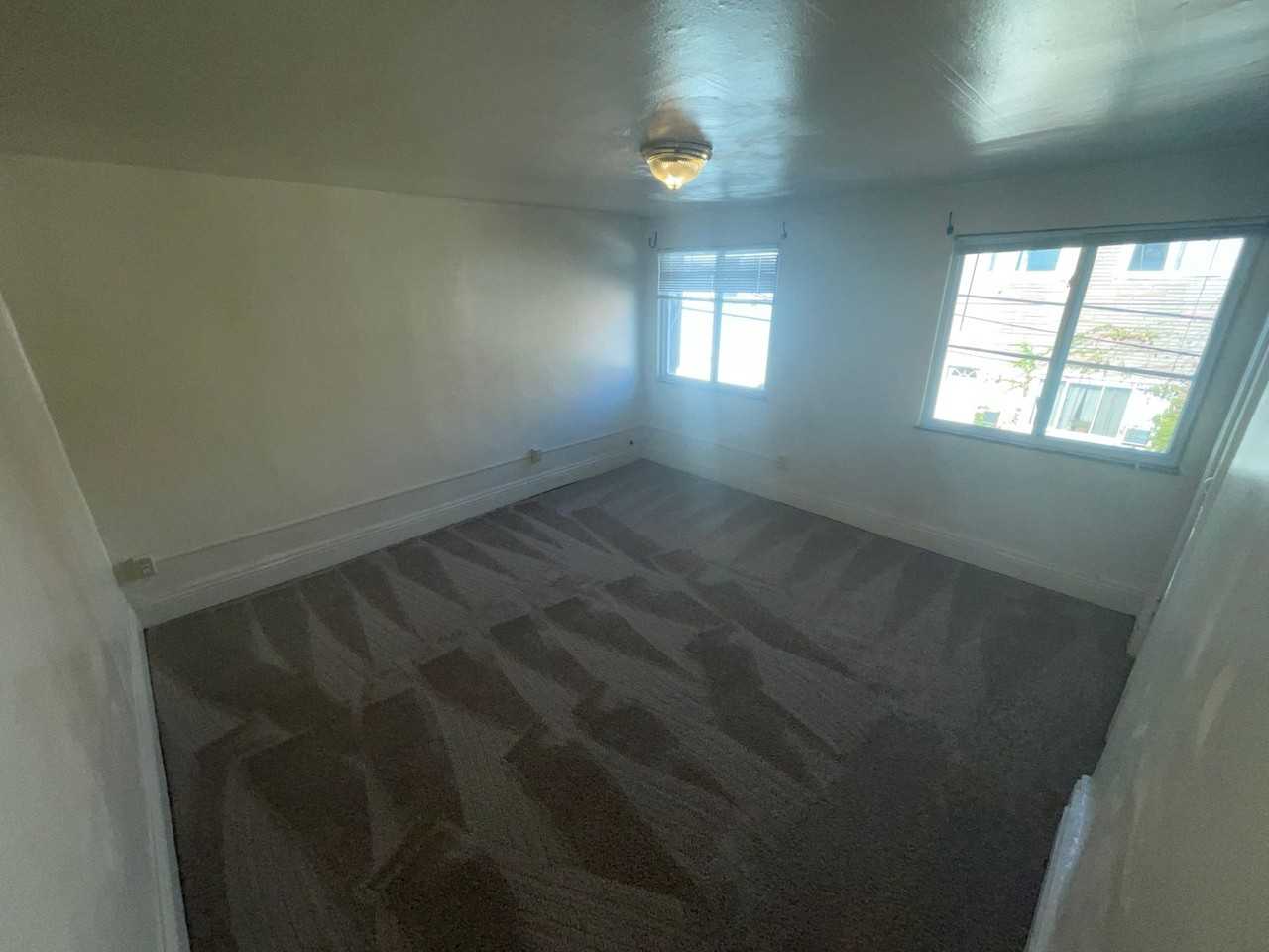 4624 Carroll St - Photo 6 of 7