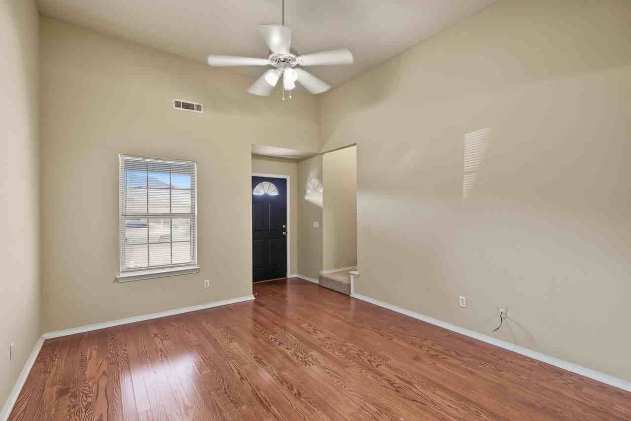 3104 Sw Deerfield Blvd - Photo 2 of 26