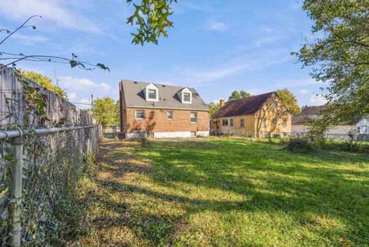 2871 W Galbraith Rd - Photo 6 of 32
