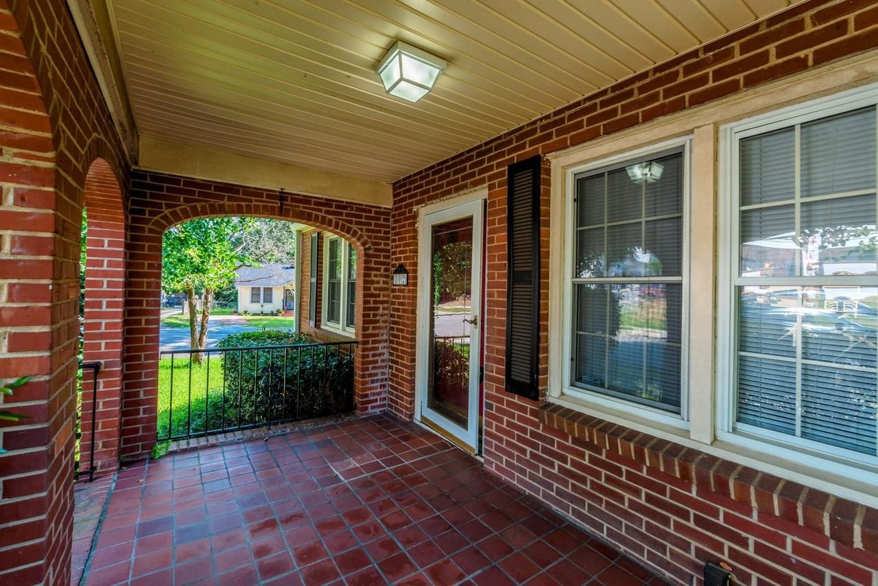 802 Russell St - Photo 6 of 44