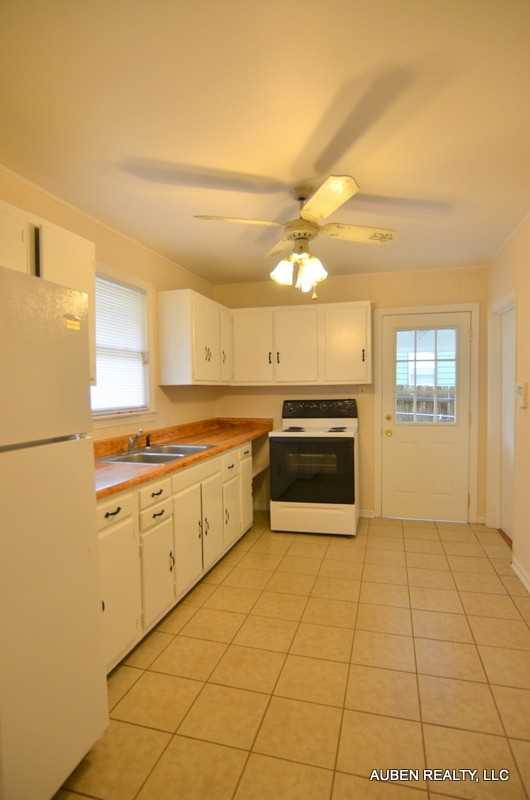 2403 Sparks Rd - Photo 6 of 13