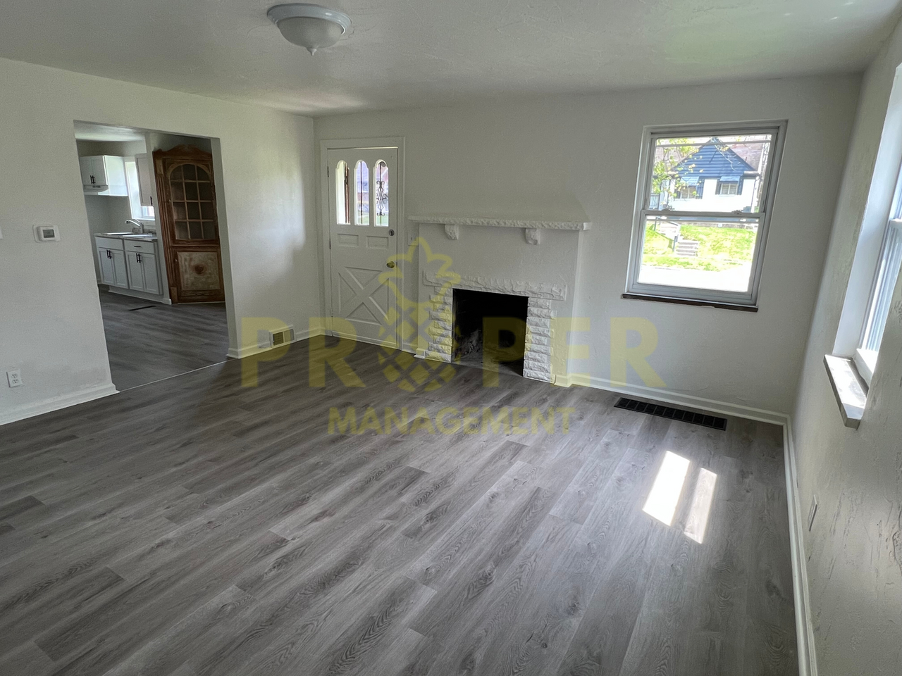 1521 Tennyson Ave - Photo 2 of 16