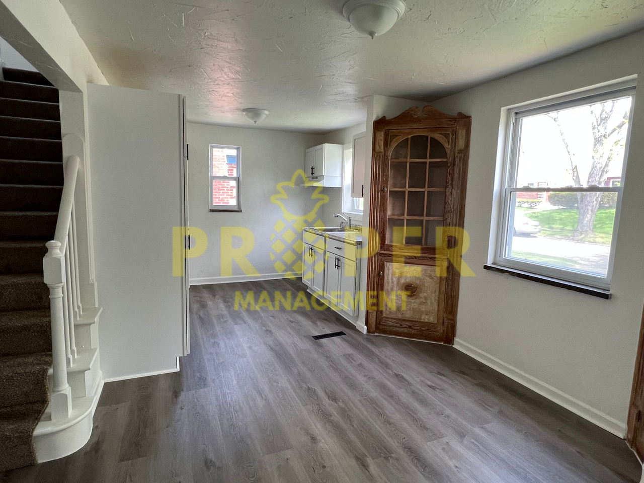 1521 Tennyson Ave - Photo 3 of 16