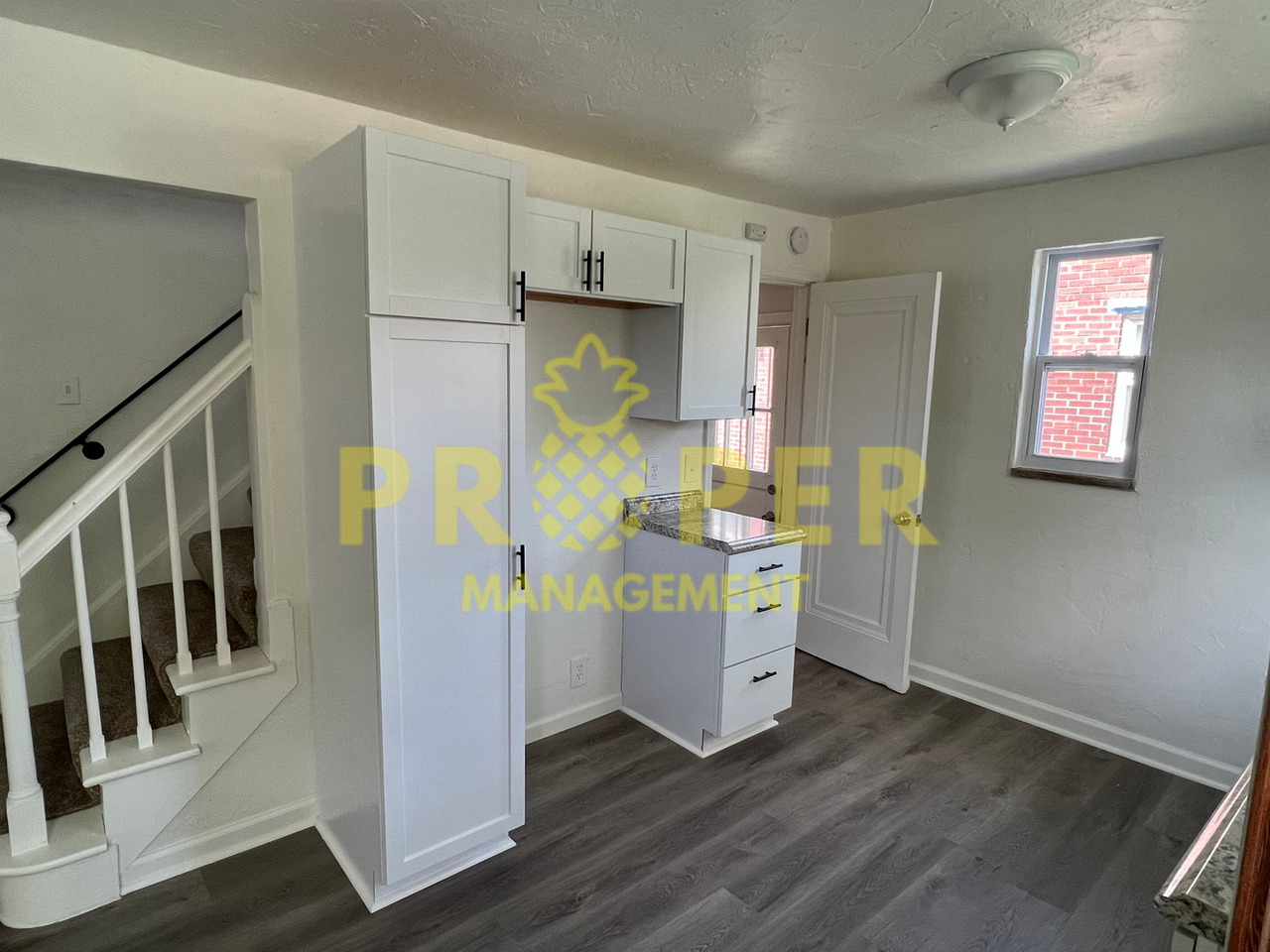 1521 Tennyson Ave - Photo 5 of 16