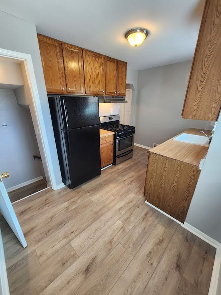 2613 Mcdowell St - Photo 5 of 11