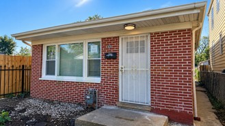 629 W 54th Pl - Photo 1 of 1