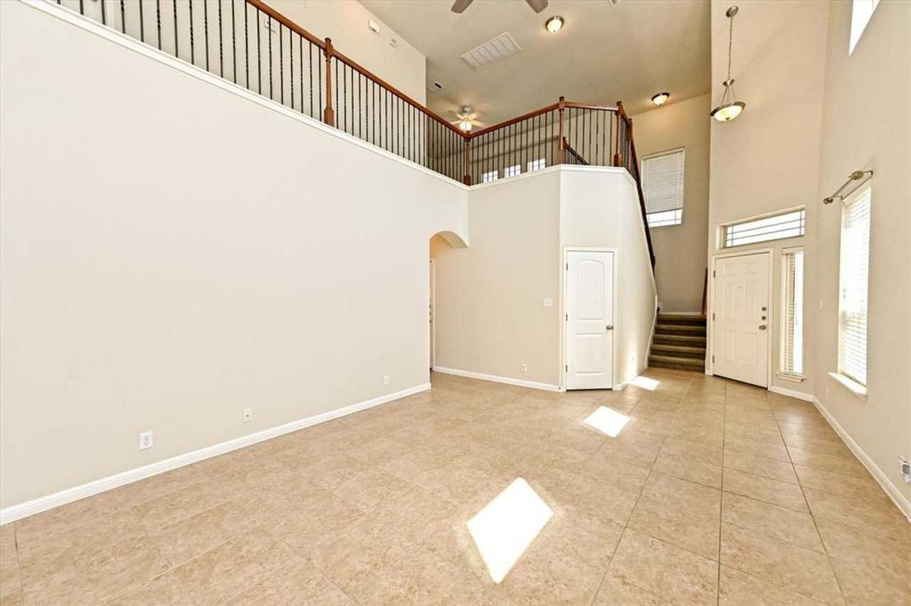 7337 Menchaca Rd #32 - Photo 4 of 18