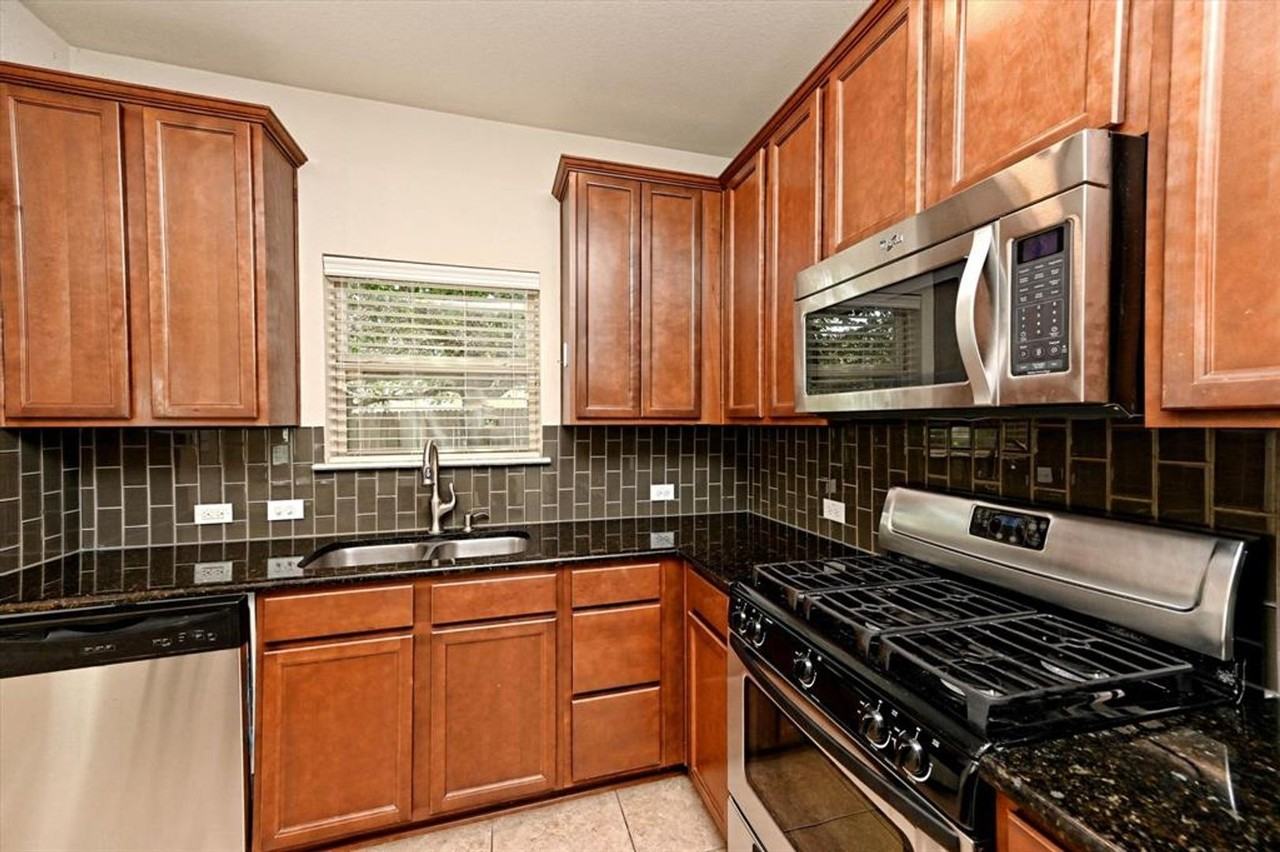 7337 Menchaca Rd #32 - Photo 7 of 18