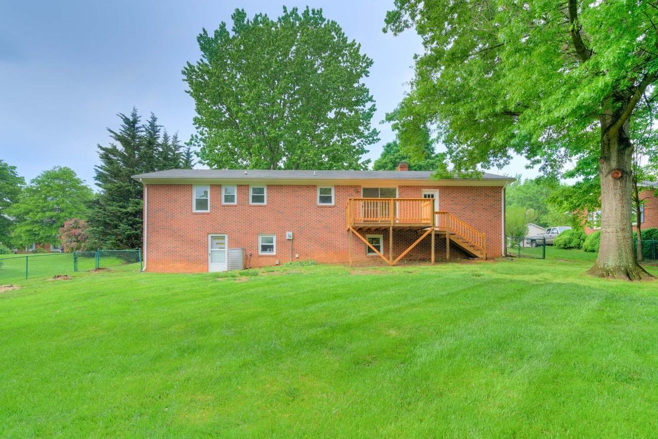 1003 Quail Dr - Photo 6 of 21