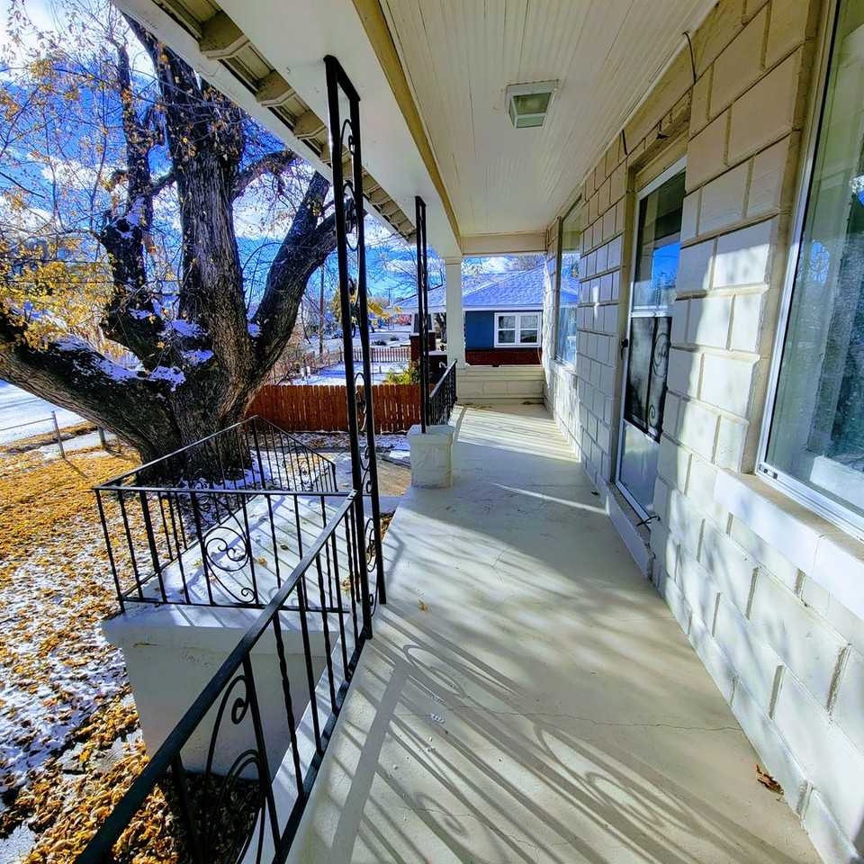 462 Canyon Rd #A - Photo 4 of 16