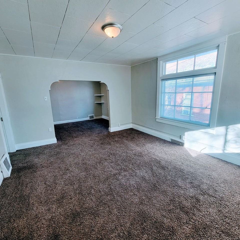 462 Canyon Rd #A - Photo 5 of 16