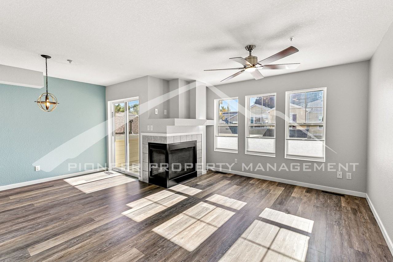 3800 Colorado Ave #B - Photo 3 of 26