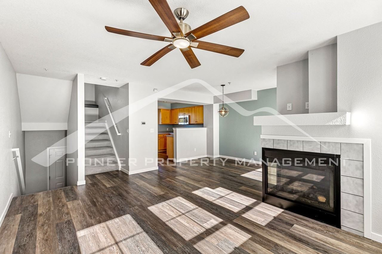 3800 Colorado Ave #B - Photo 4 of 26