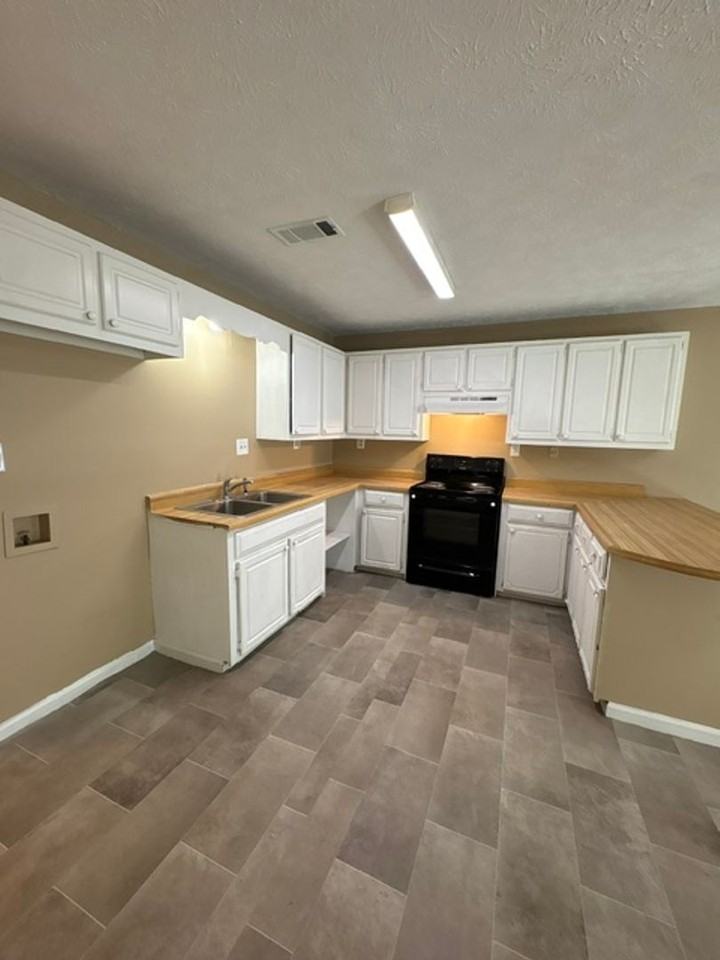 118 Money St - Photo 6 of 17