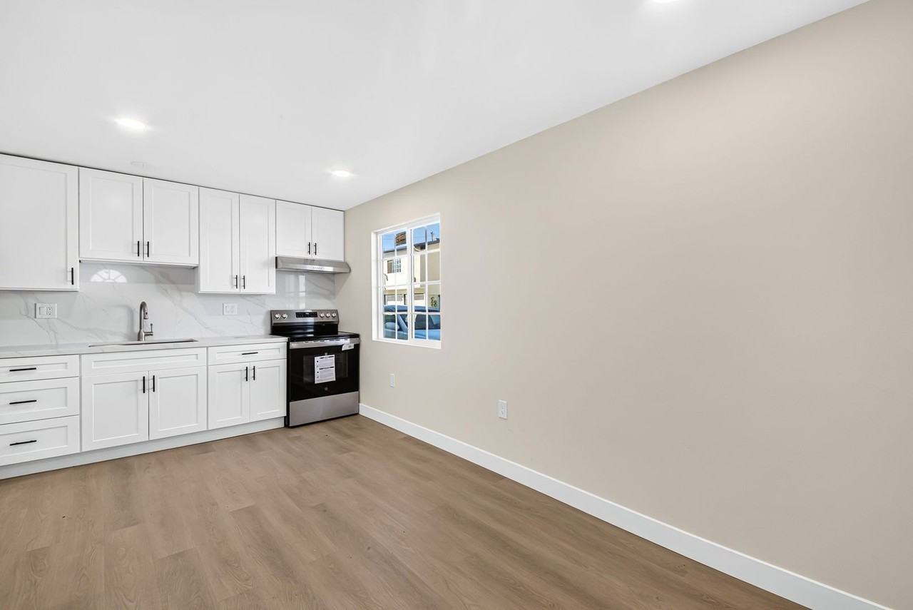 994 El Camino Dr - Photo 2 of 49