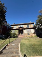 featured image of 1566 Quarrier St