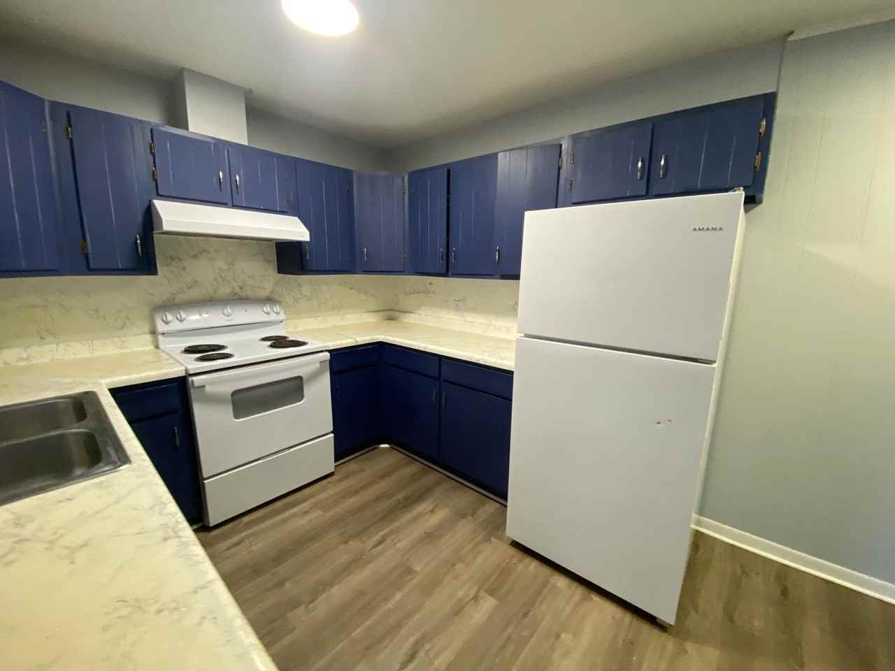 1714 Winston St - Photo 3 of 8