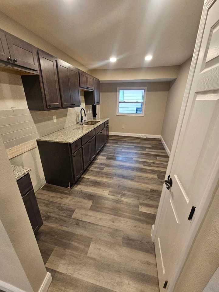 10100 Ventura Dr - Photo 3 of 9