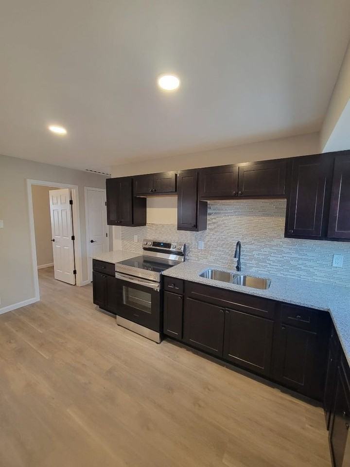 10348 Durness Dr - Photo 3 of 13