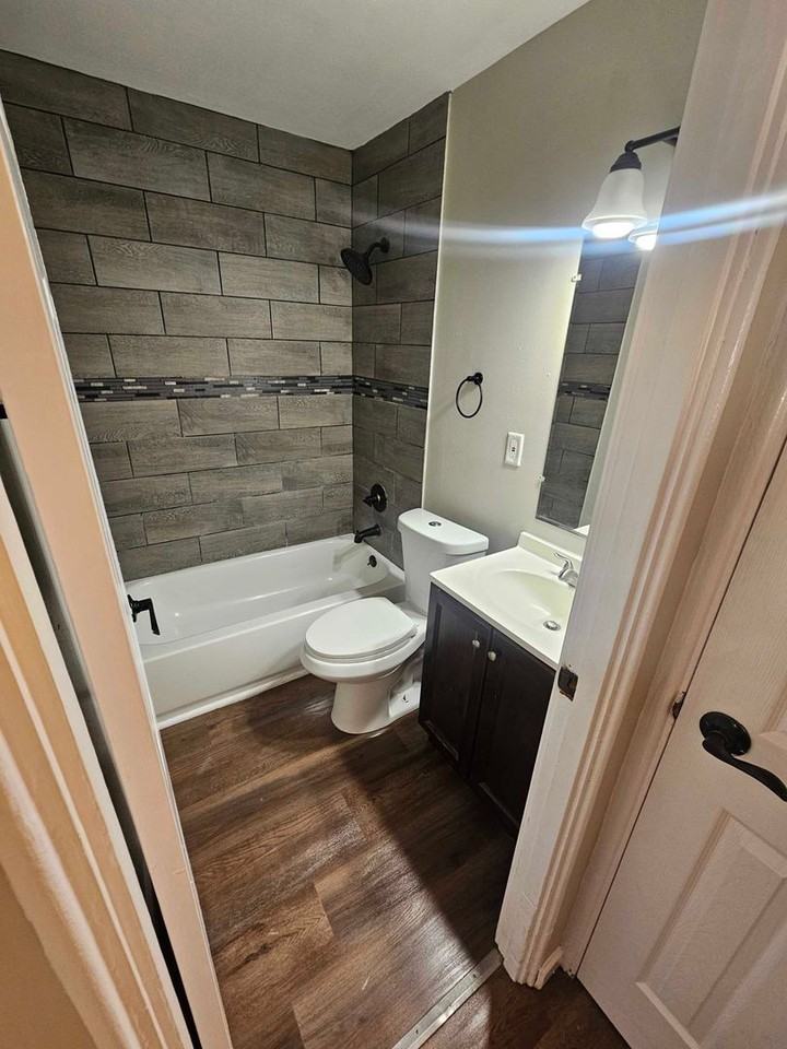 10568 Spring Garden Dr - Photo 7 of 10