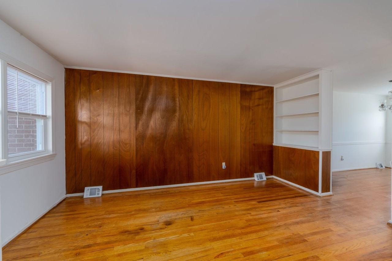 8119 Park Haven Rd - Photo 4 of 27