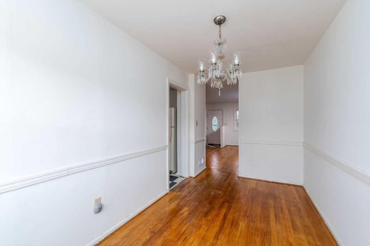 8119 Park Haven Rd - Photo 5 of 27