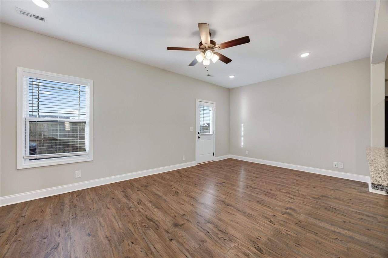 376 Fallow Cir - Photo 5 of 34