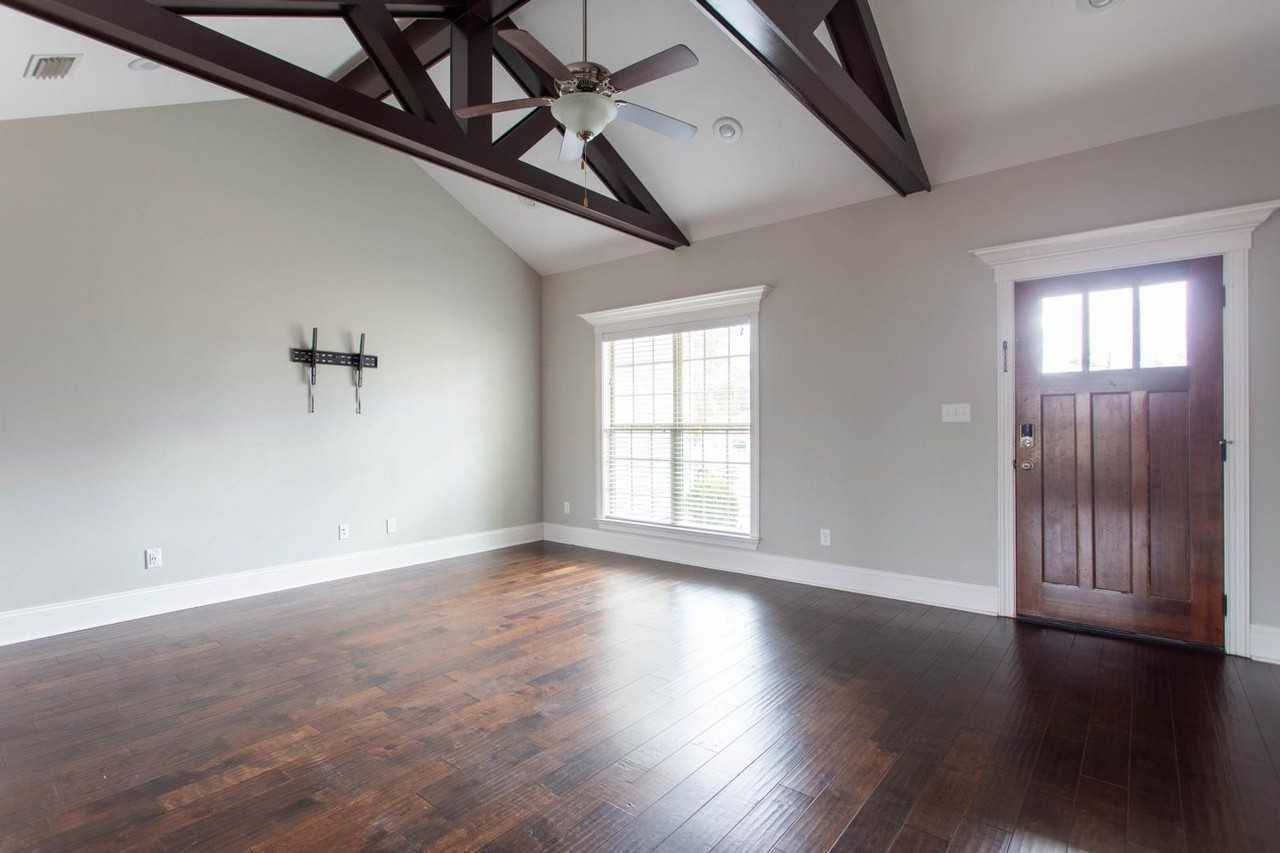 4209 Bowen Way - Photo 5 of 17