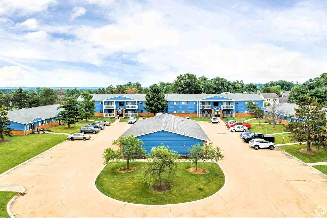 Deer Run Apartments - Photo 6 of 8