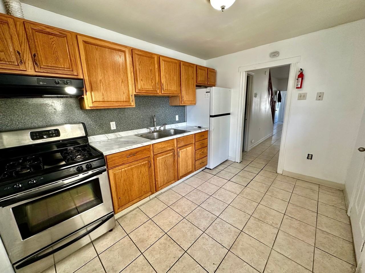 438 N 3rd St - Photo 6 of 20