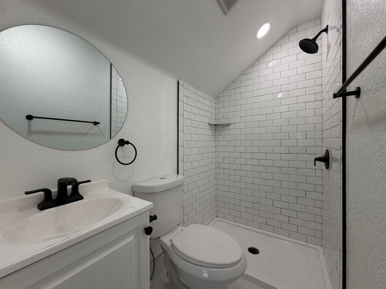1350 S 325 W - Photo 5 of 16