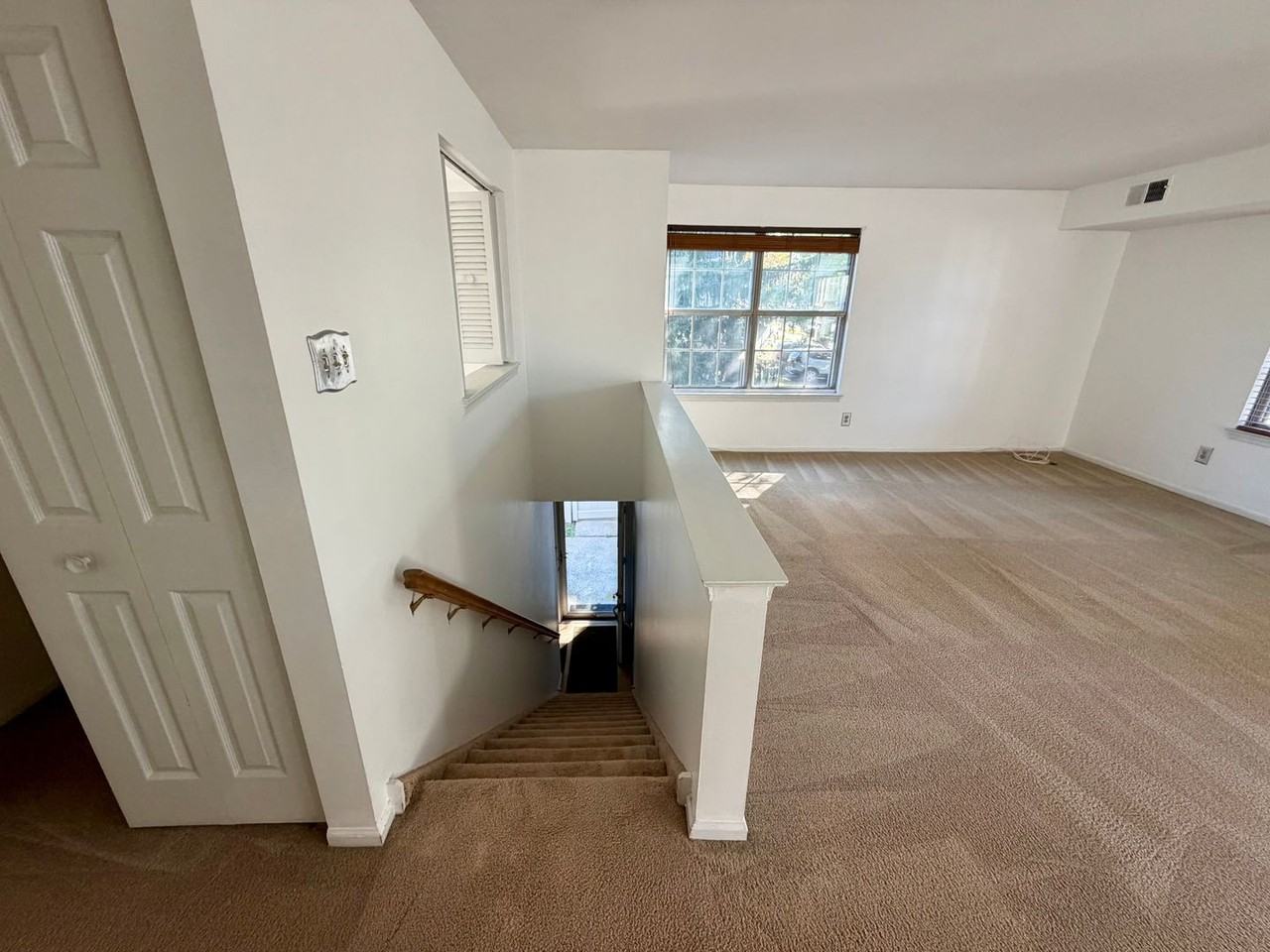 32 Everett Dr - Photo 7 of 29