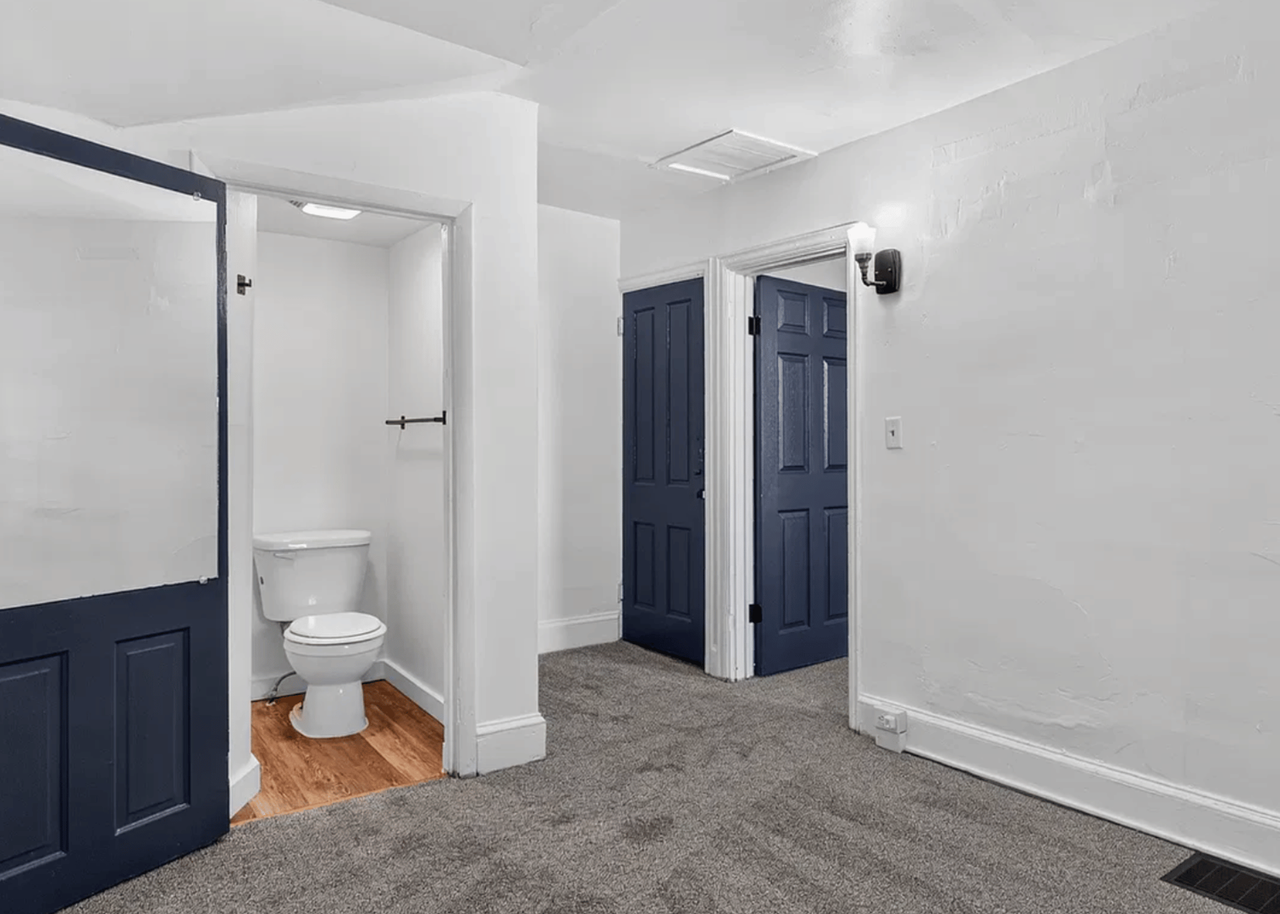 502 State St - Photo 7 of 10