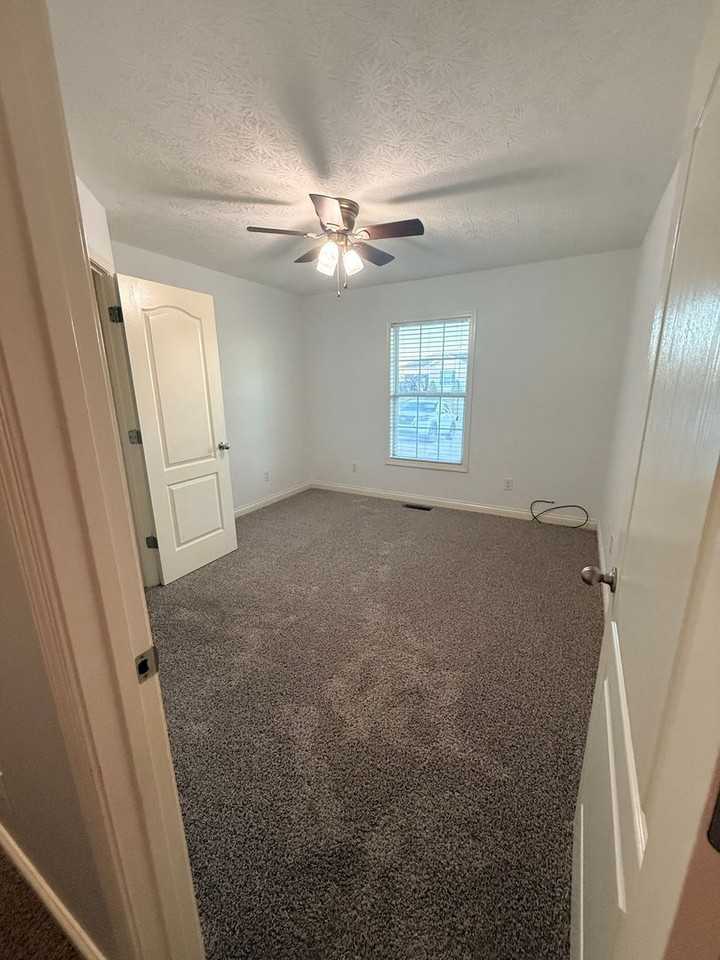 1443 Calgary Way - Photo 7 of 13
