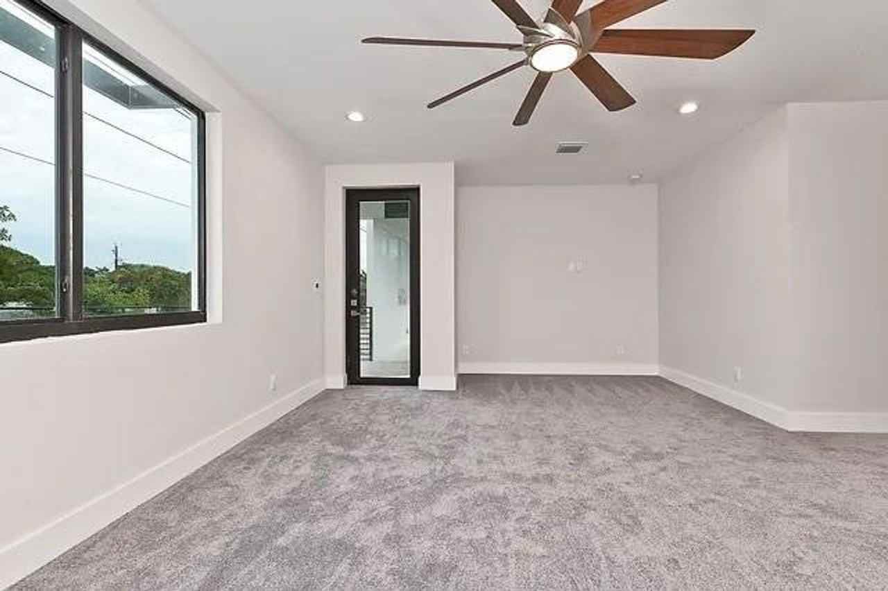 120 Ne 12th St - Photo 5 of 16
