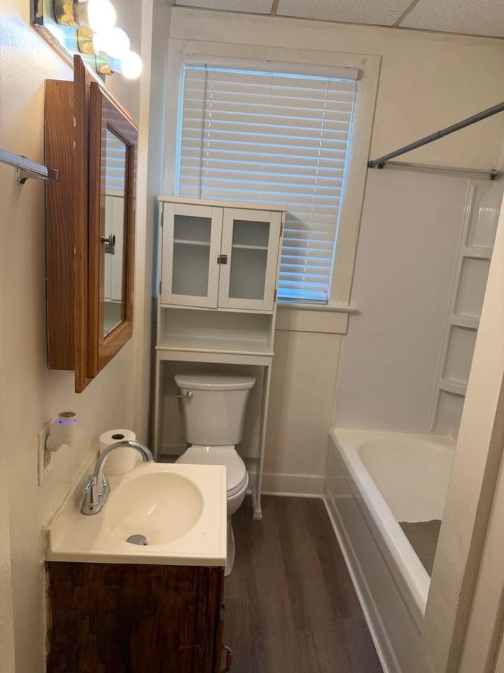 639 Forest Ave - Photo 7 of 10