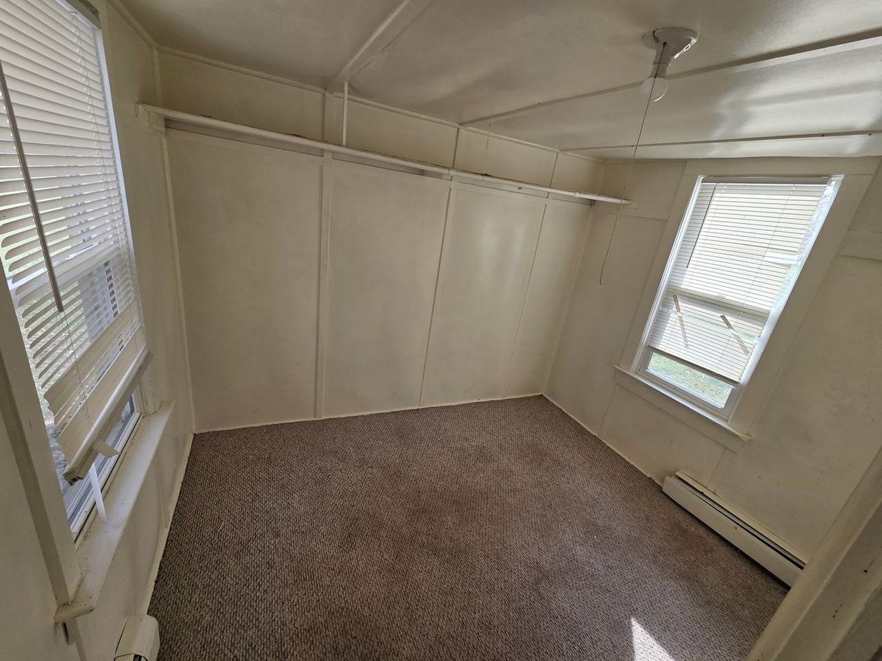 270 S Cranberry Avenue - Photo 4 of 20