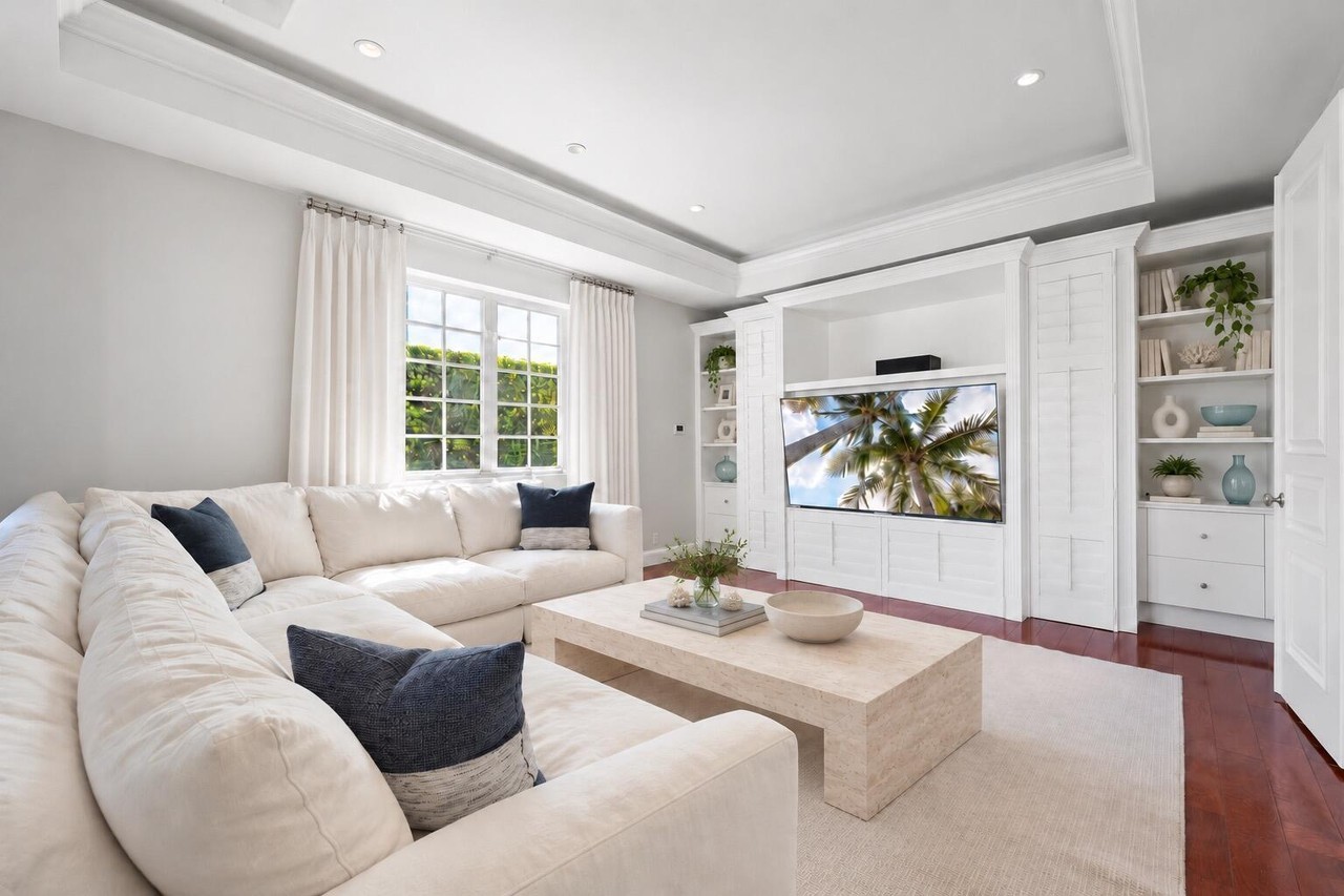 12864 Shore Drive - Photo 7 of 18