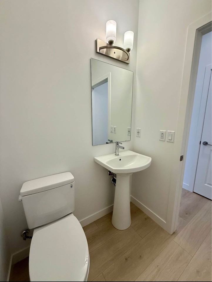 471 Union Ave Se - Photo 6 of 18