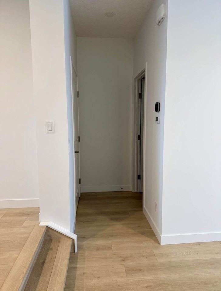 471 Union Ave Se - Photo 7 of 18