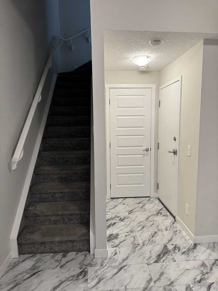 70 3-70 Saddlestone Dr Ne - Photo 4 of 8