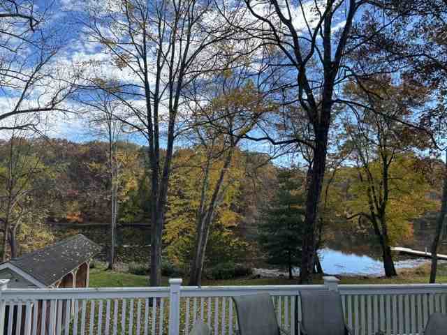 30 Farm Lake Ct #1
