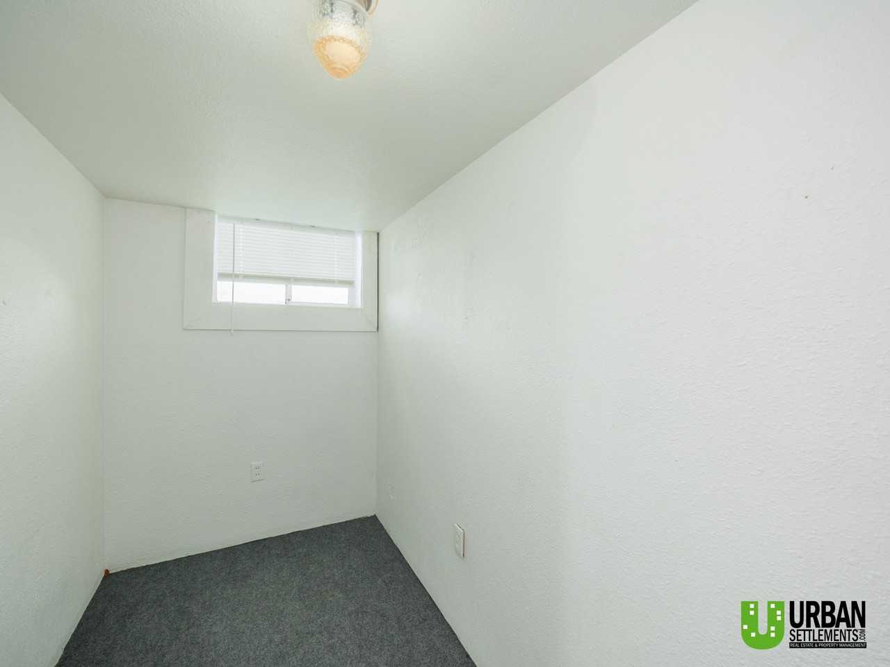 1723 E Mission Ave #3 - Photo 6 of 10