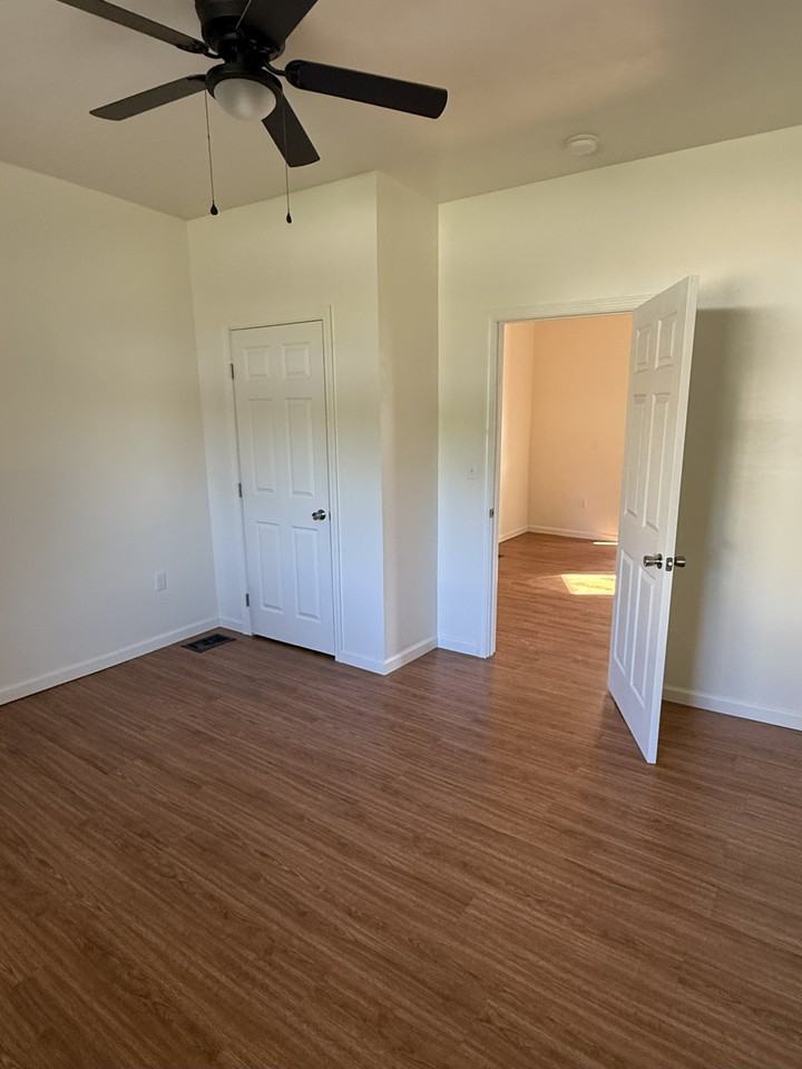820 Rosemont Ave #1 - Photo 6 of 10